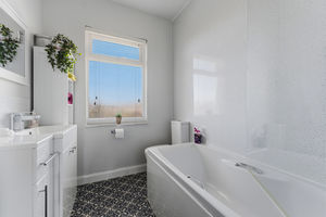 Photo 28- click for photo gallery
